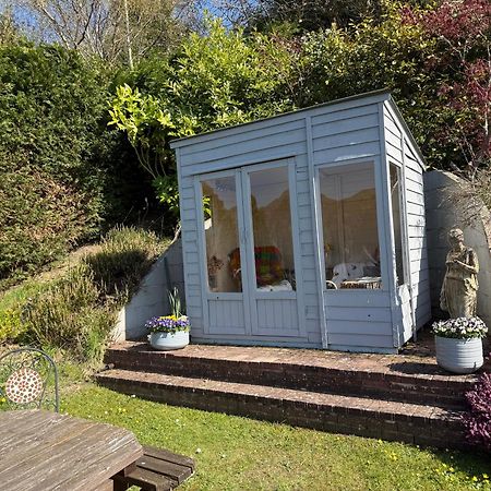 Hilltop Hut Church Stretton Exterior photo