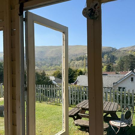 Hilltop Hut Church Stretton Exterior photo