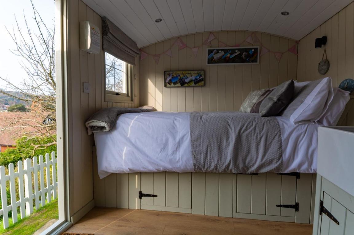 Hilltop Hut Church Stretton Exterior photo