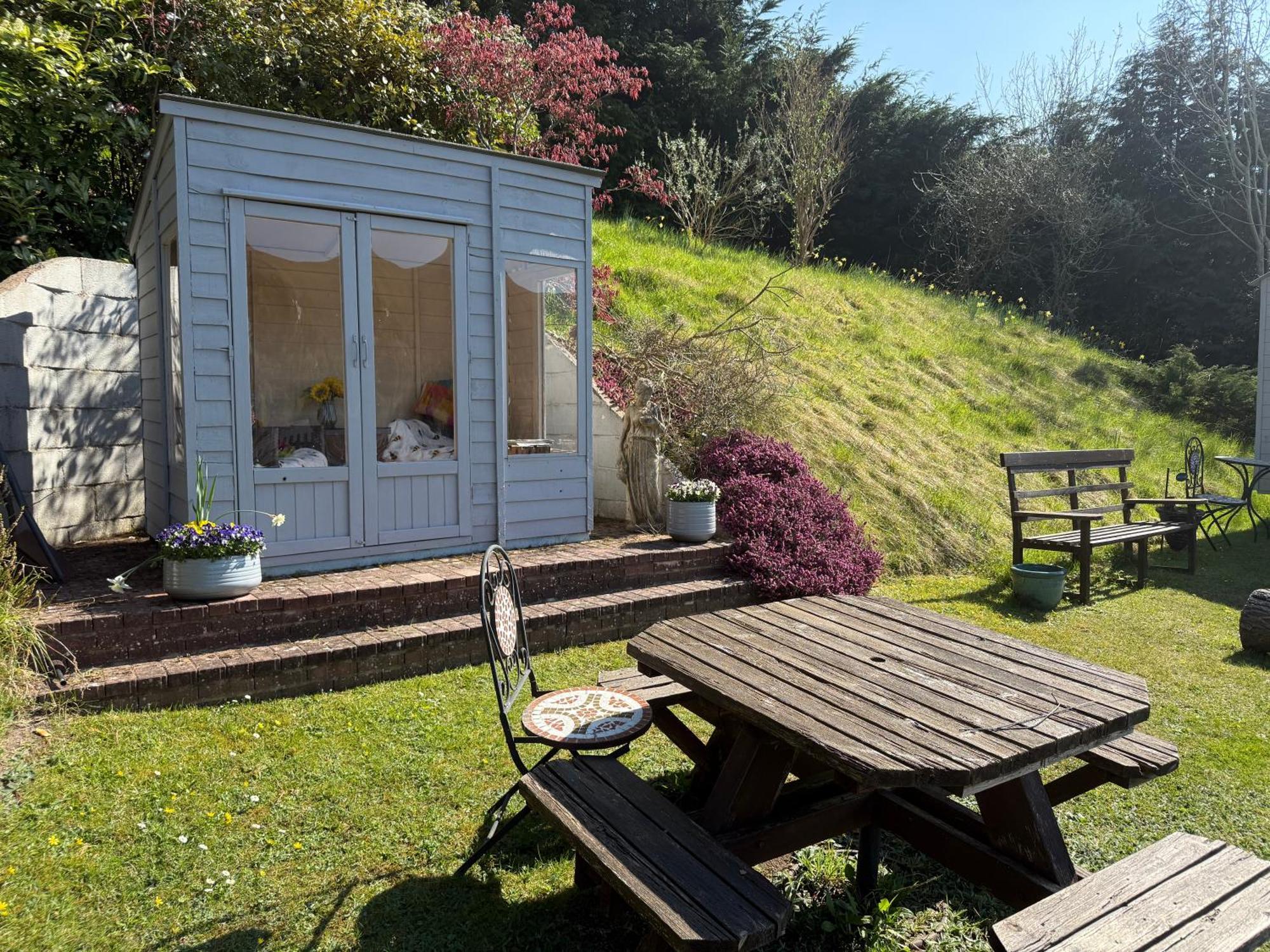 Hilltop Hut Church Stretton Exterior photo